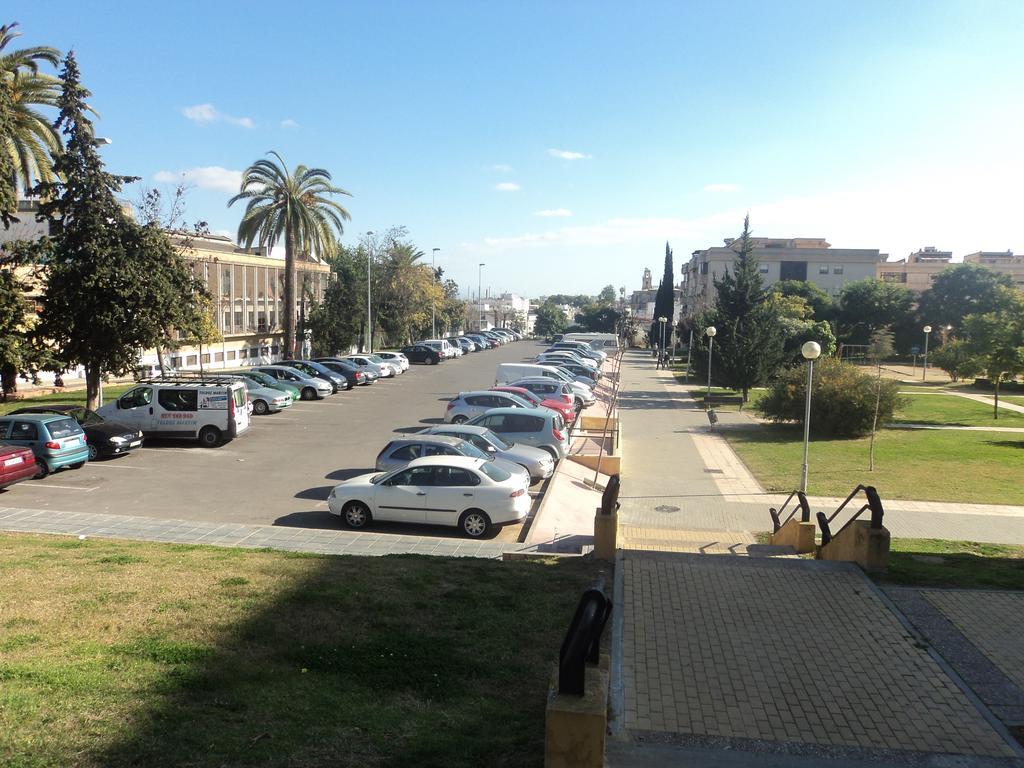 Apartamento Centro Jerez เฮเรซ เด ลาฟรอนเตรา ภายนอก รูปภาพ